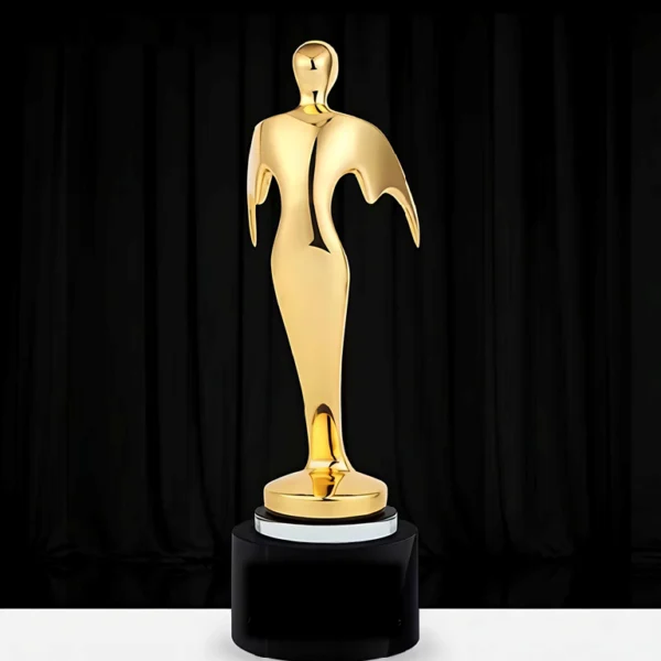 ML Art Collection – Metal Figurine Trophy LX013